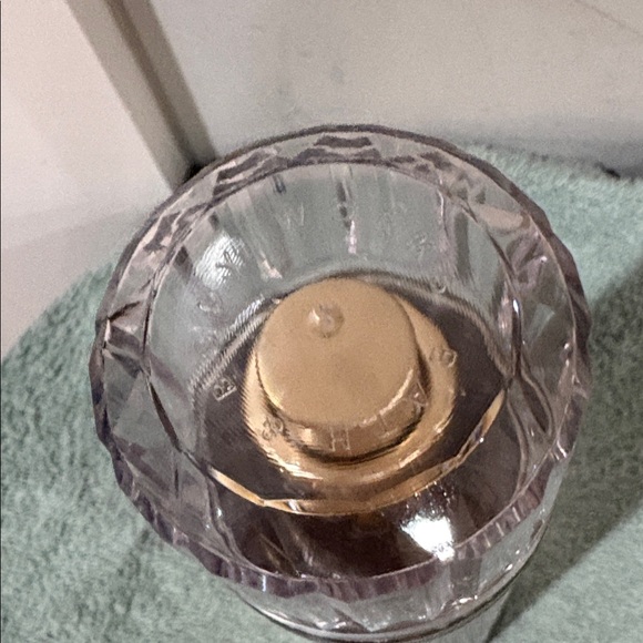 Bath & Body Works Luminous Mist - Red and Gold - Picture 5 of 6